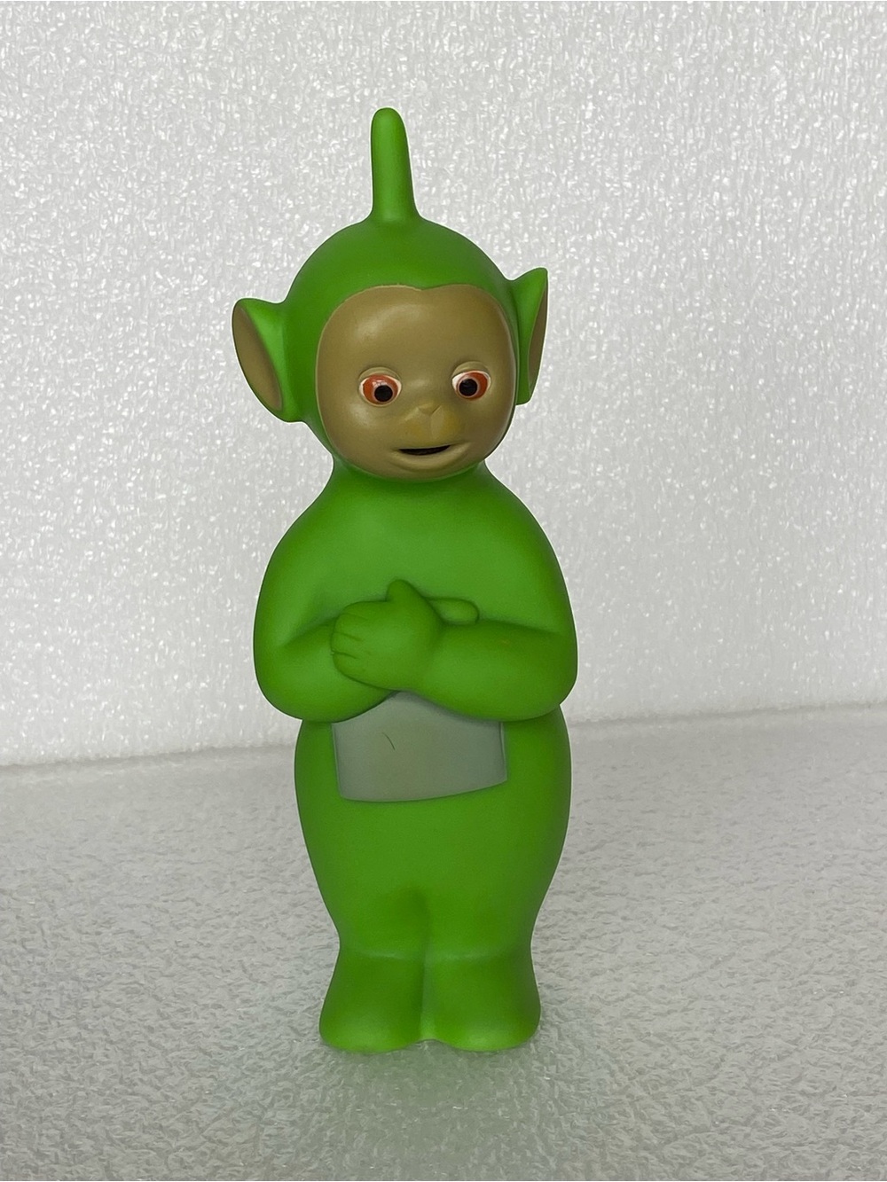 Vintage 1990s Teletubbies - DIPSY Green
Squeaky Vinyl Figure Bath Toy